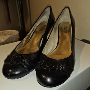 Michael Kors Black Leather Heel/Pumps